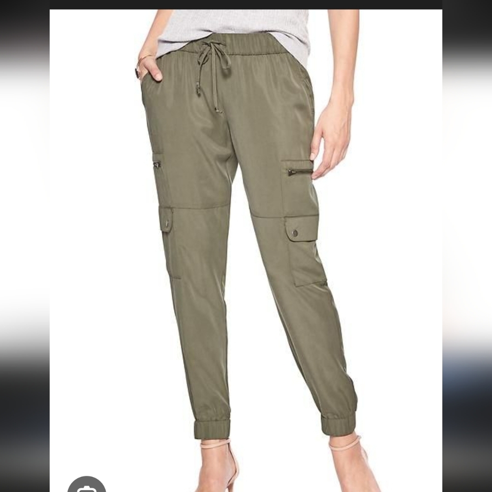 Banana Republic Olive Green Cargo Jogger Pants